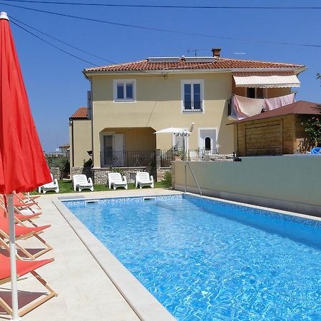 Apartments Villa Ela Умаг Экстерьер фото