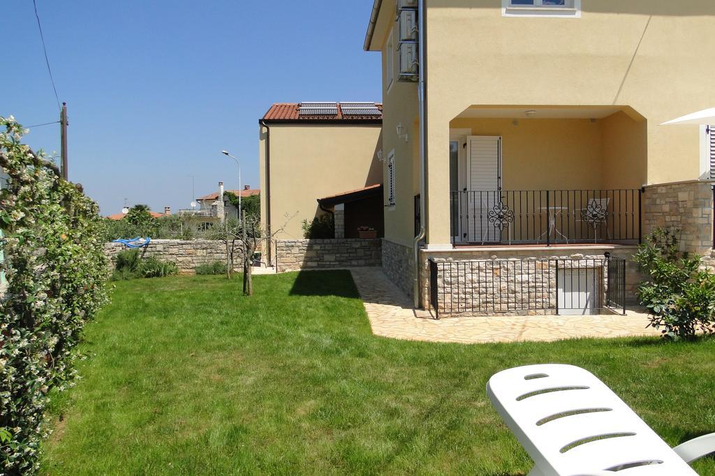 Apartments Villa Ela Умаг Экстерьер фото